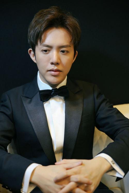 圈内好友爆料陈晓是谁,圈内好友爆料，神秘身份引热议